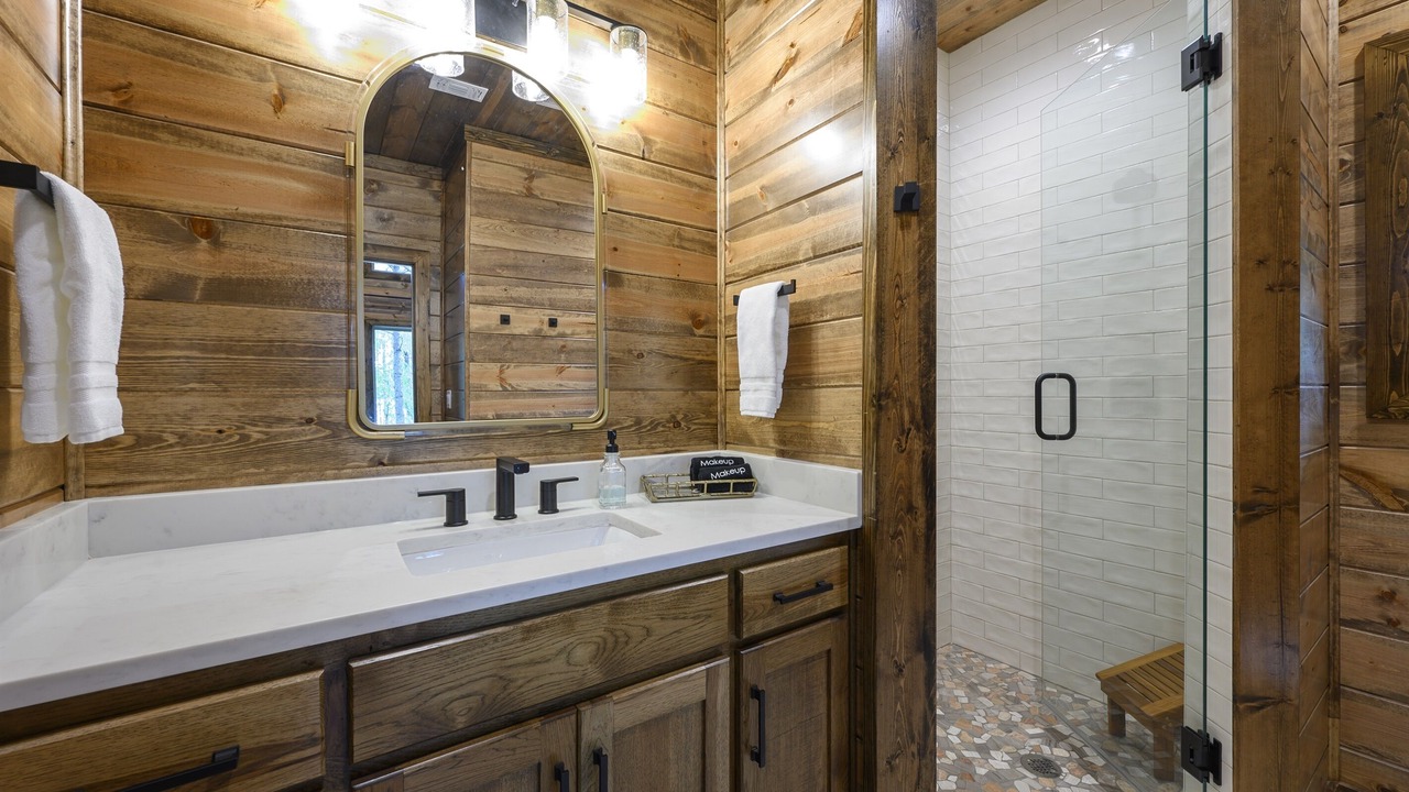 Photo of Bathroom in Hochatown