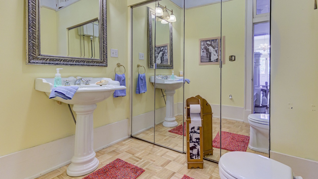 Photo of Bathroom in Vicksburg