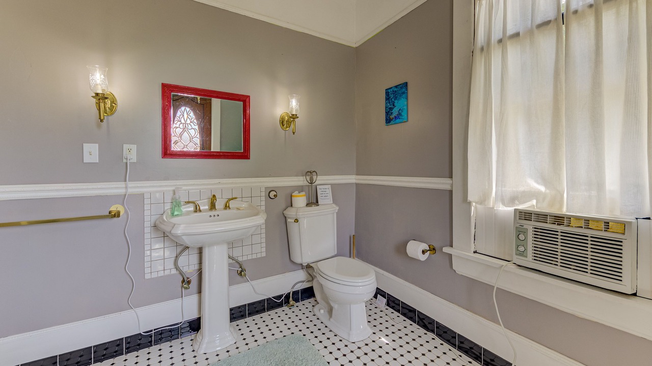 Photo of Bathroom in Vicksburg