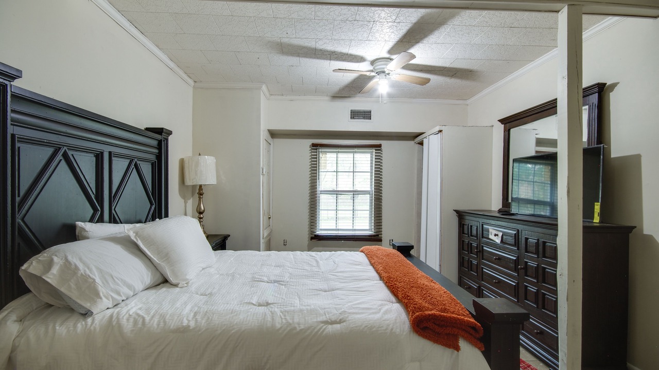 Photo of Bedroom in Hazlehurst