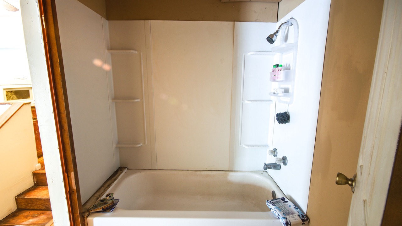 Photo of Bathroom in Hazlehurst
