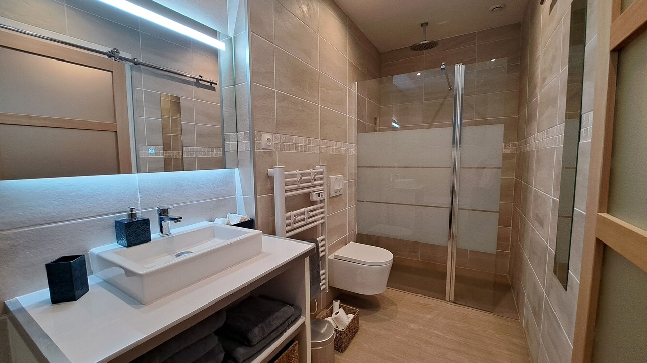 Photo of Bathroom in Saint-Jean-d'Angely