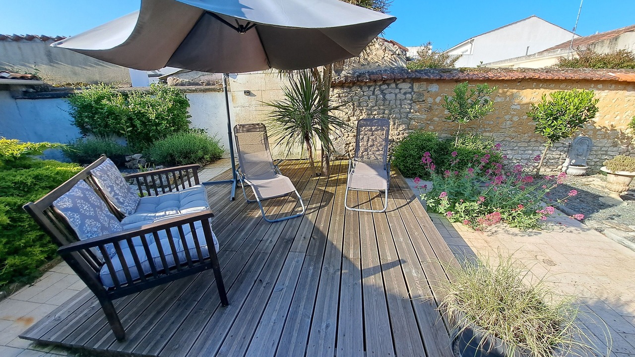 Photo of Patio Balcony in Saint-Jean-d'Angely