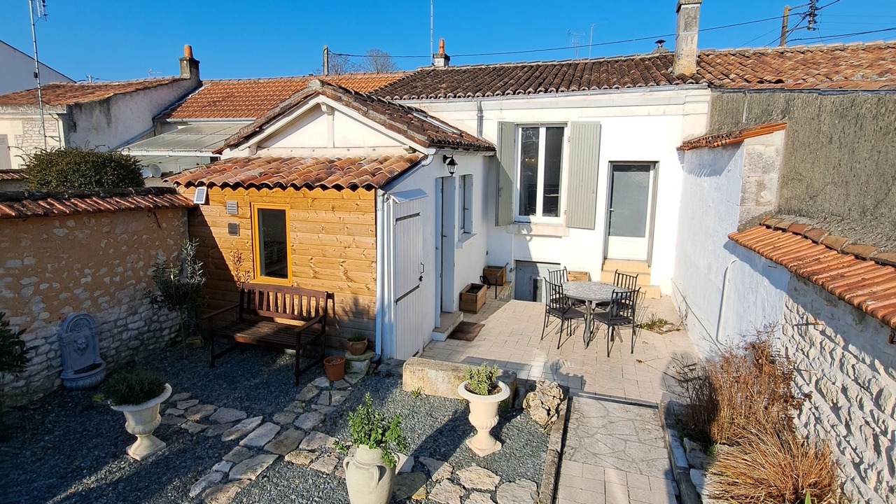 Photo of Outdoor in Saint-Jean-d'Angely