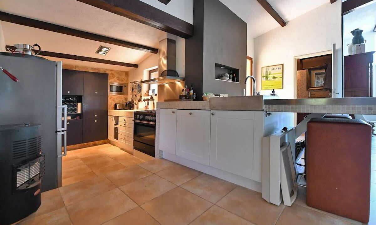 Photo of Others in Belvezet