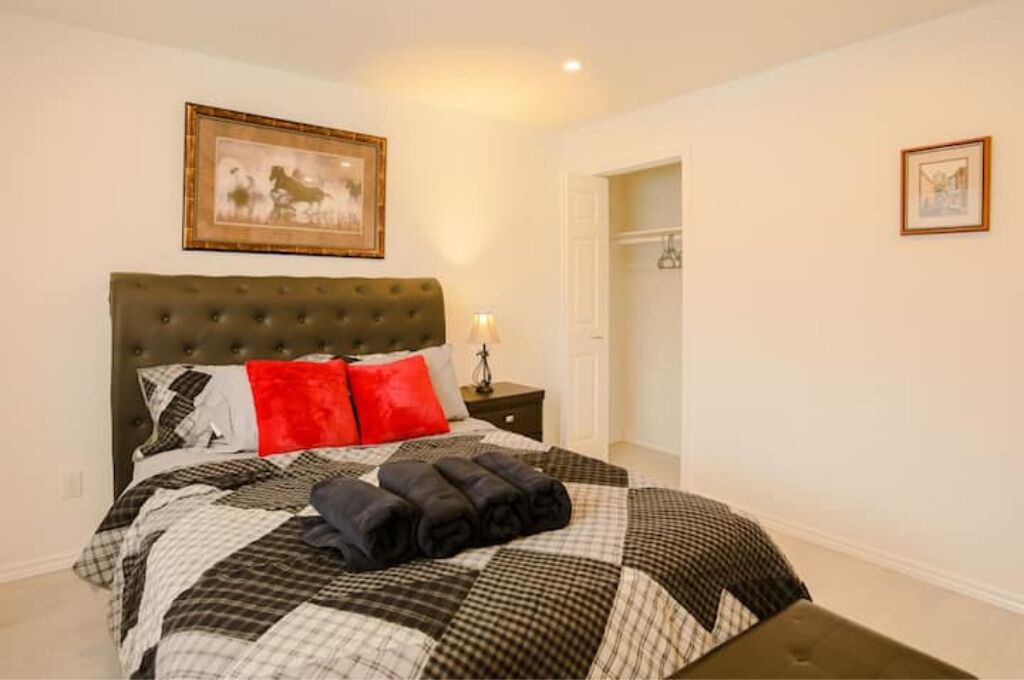 Photo of Bedroom in Richmond Hill