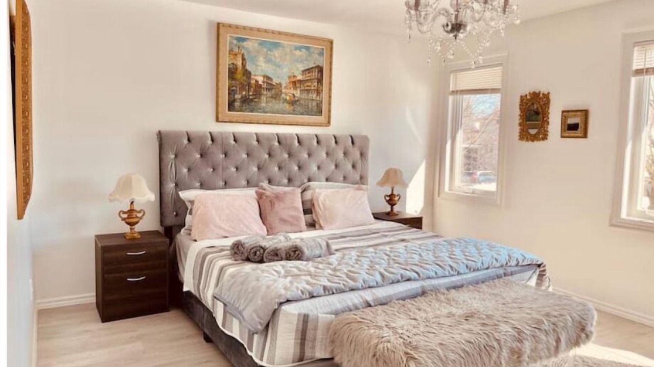 Photo of Bedroom in Richmond Hill
