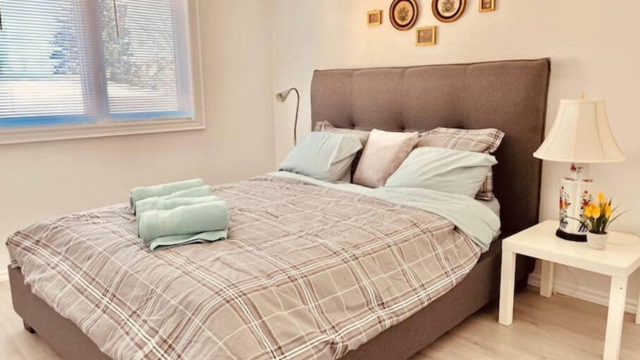Photo of Bedroom in Richmond Hill