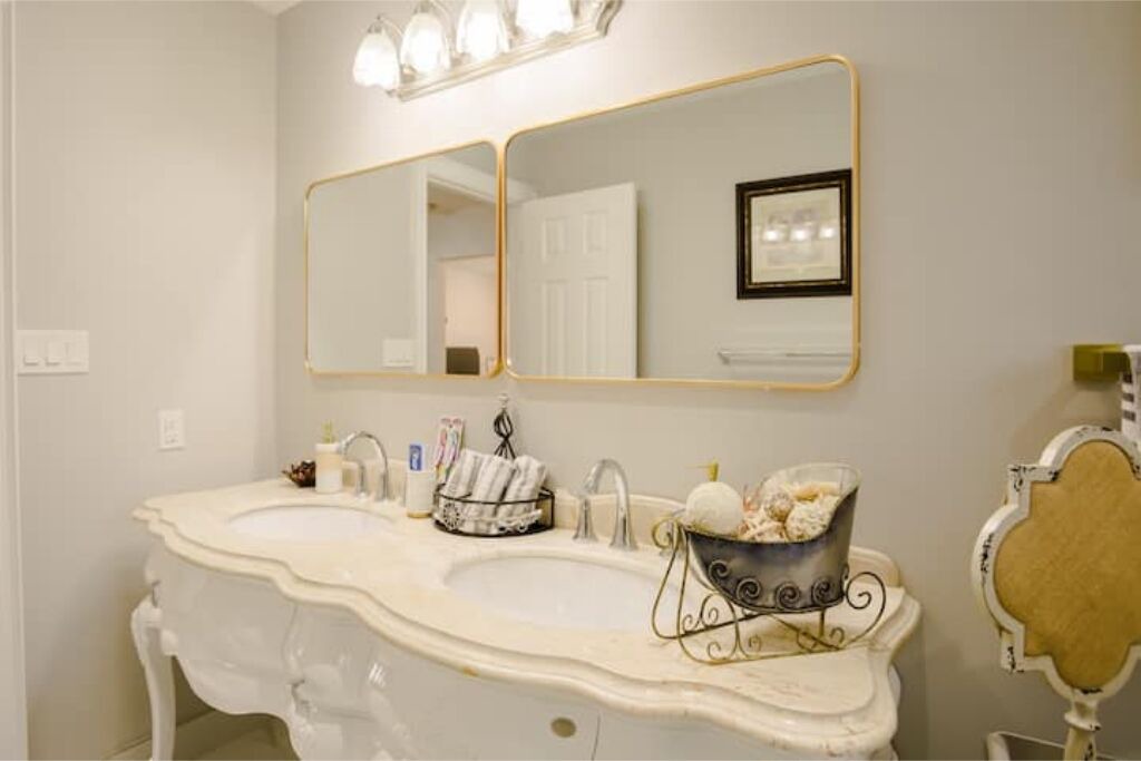Photo of Bathroom in Richmond Hill