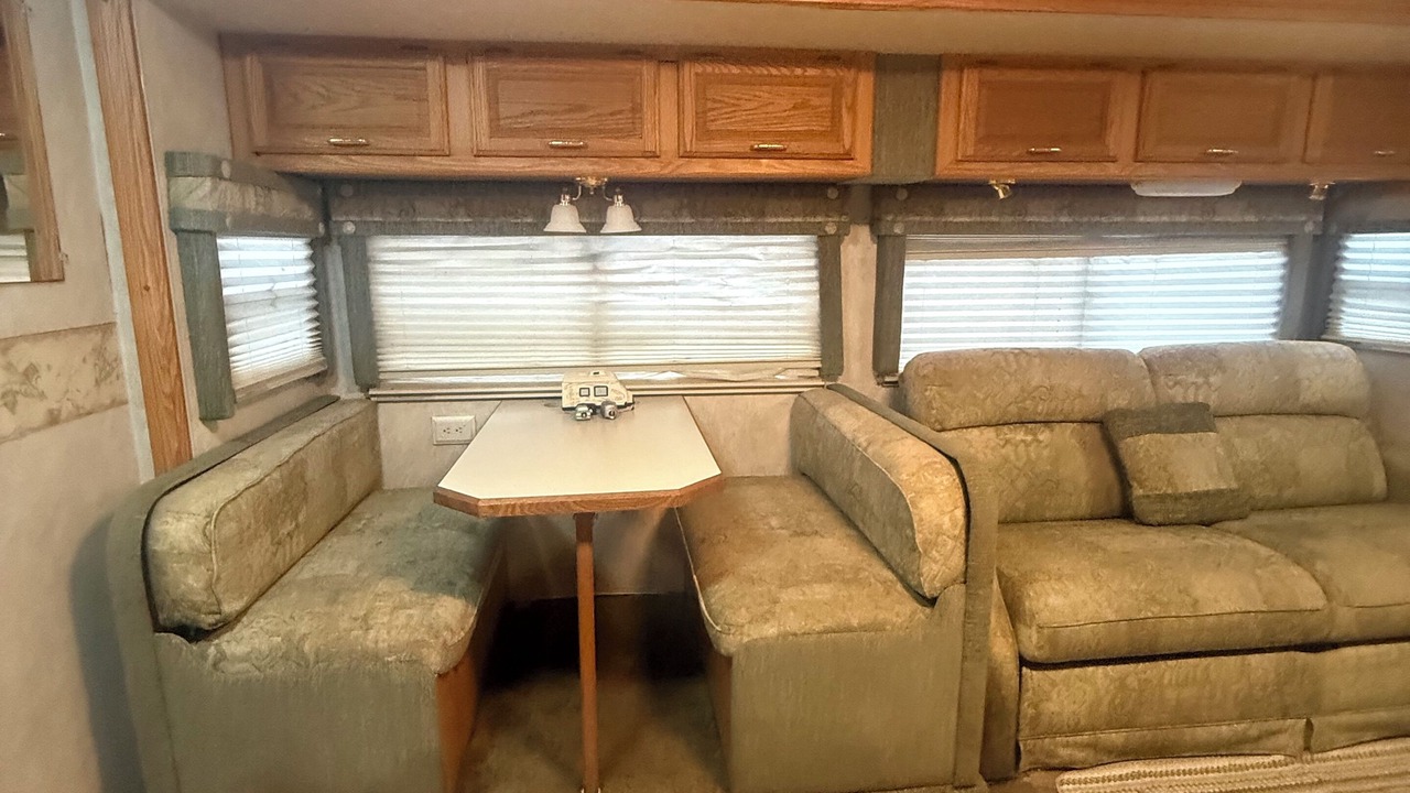 Photo of Livingroom in Ridge Manor