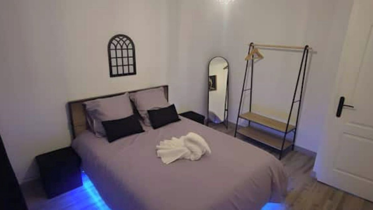 Photo of Bedroom in Bourgoin-Jallieu