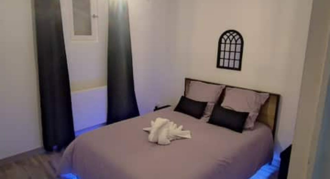 Photo of Bedroom in Bourgoin-Jallieu