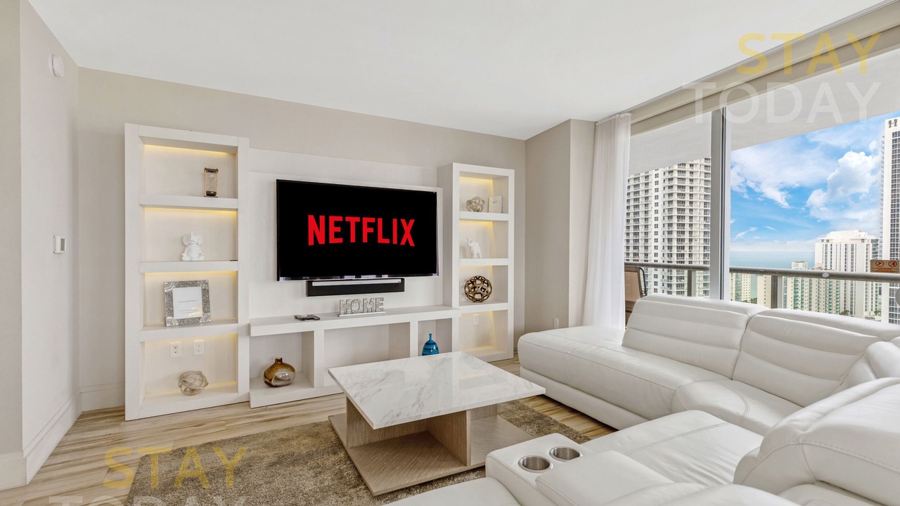 Photo of Livingroom in Hallandale Beach