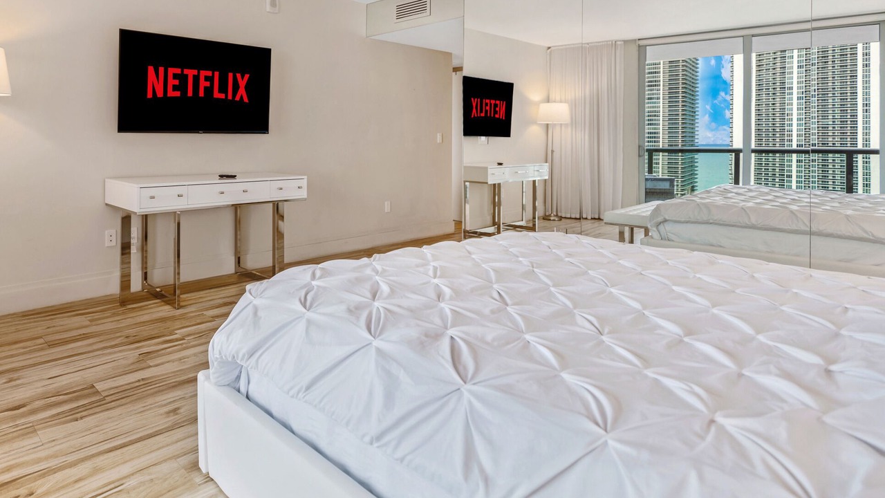 Photo of Bedroom in Hallandale Beach