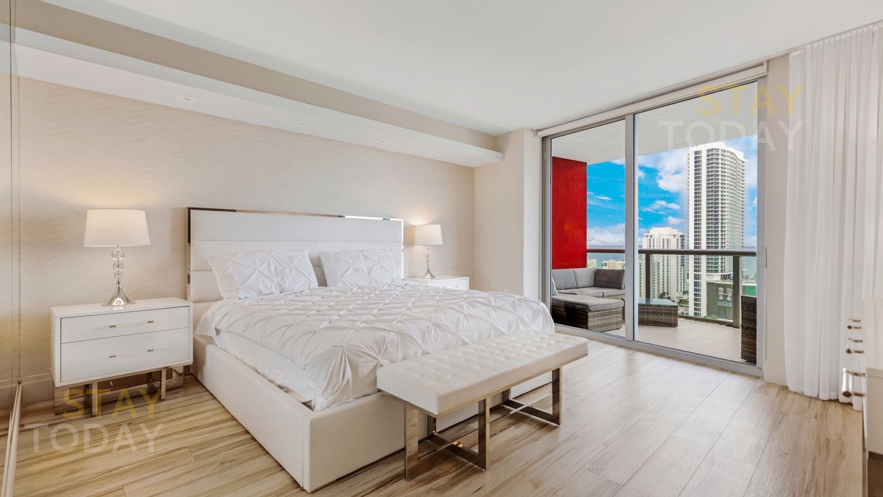 Photo of Bedroom in Hallandale Beach