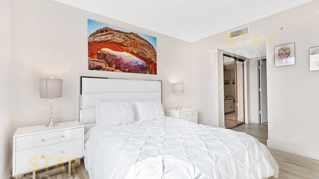 Photo of Bedroom in Hallandale Beach