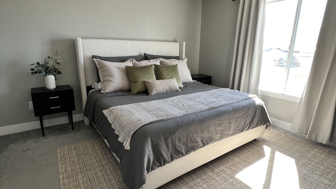 Photo of Bedroom in Springville
