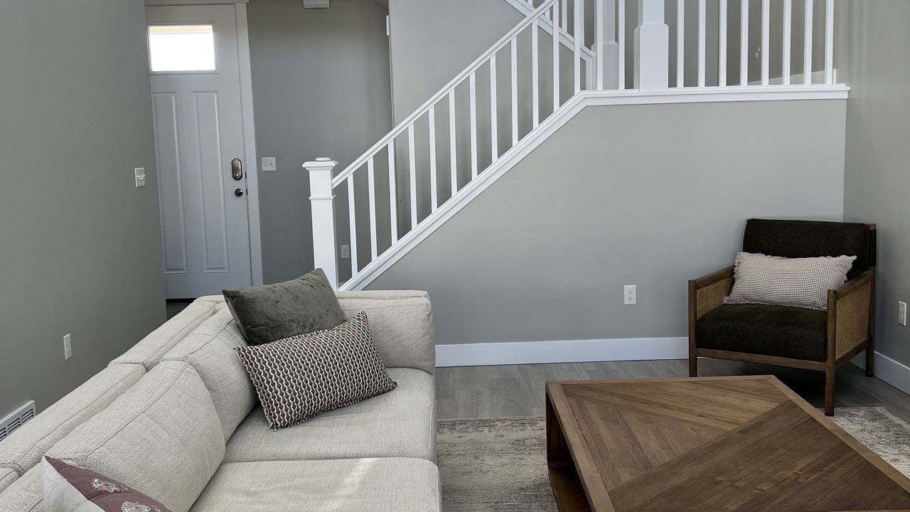 Photo of Livingroom in Springville