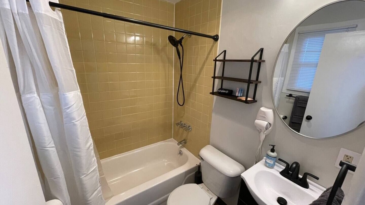 Photo of Bathroom in Syracuse