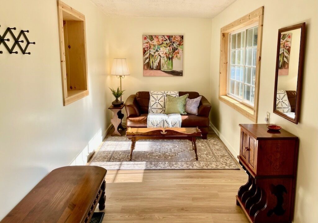 Photo of Livingroom in New Woodstock
