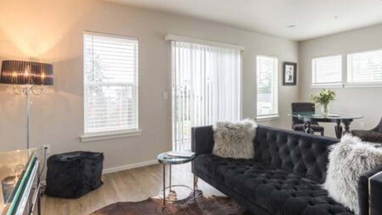 Photo of Livingroom in Eastside