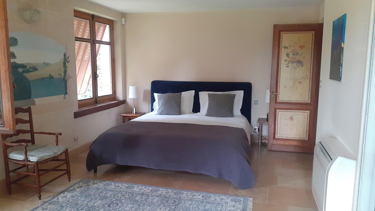 Photo of Bedroom in Allassac