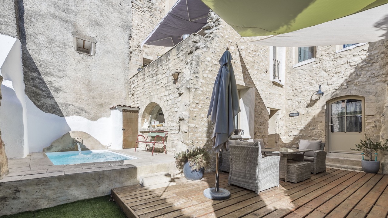 Photo of Outdoor in Saint-Michel-l'Observatoire