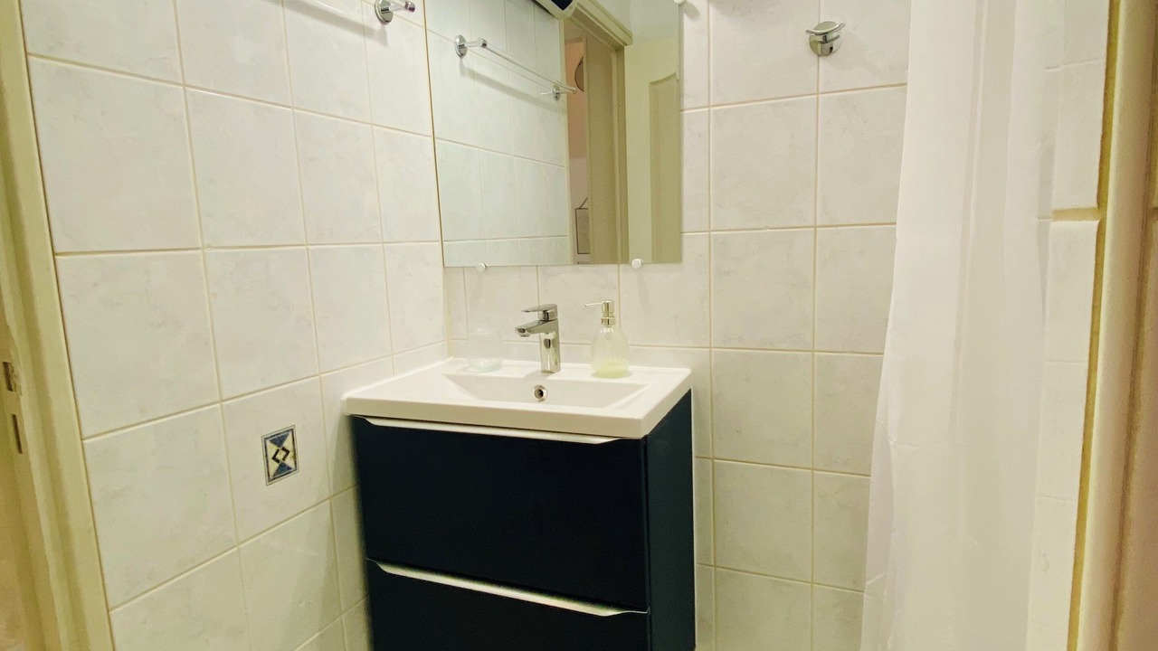 Photo of Bathroom in Beaucaire