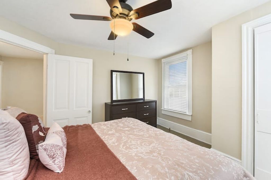 Photo of Bedroom in Mount Washington
