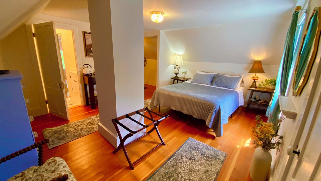 Photo of Bedroom in Waldoboro