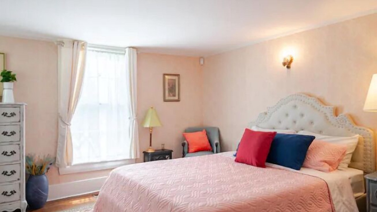 Photo of Bedroom in Waldoboro