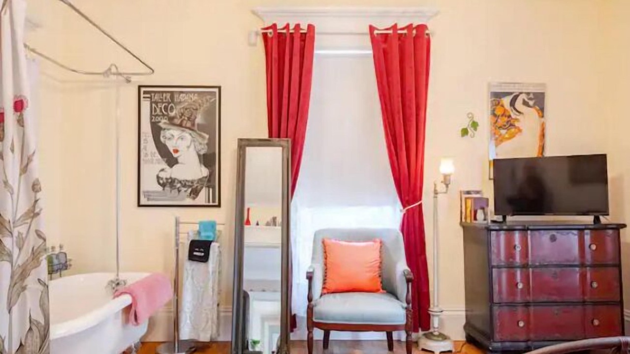 Photo of Bedroom in Waldoboro