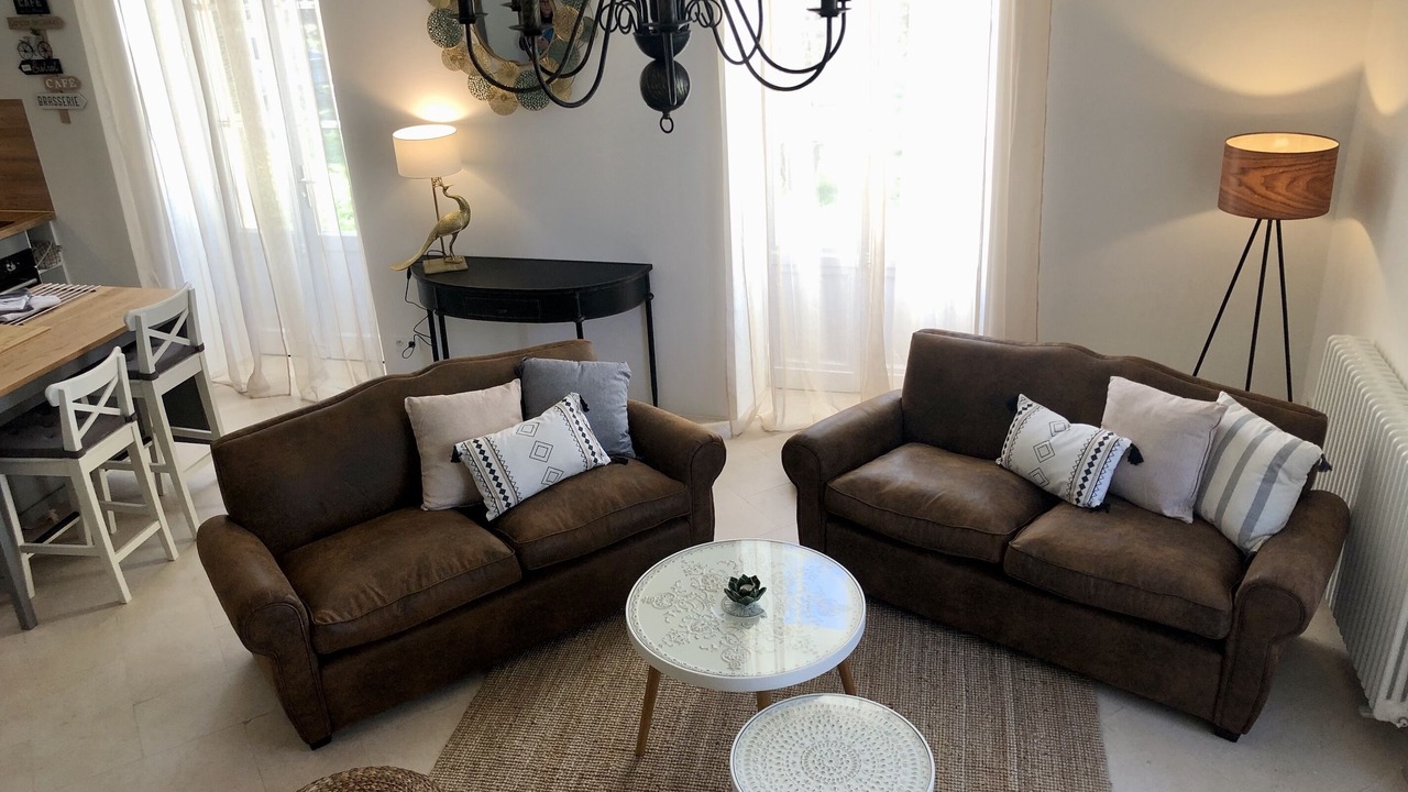 Photo of Livingroom in Saint-Antoine-de-Breuilh