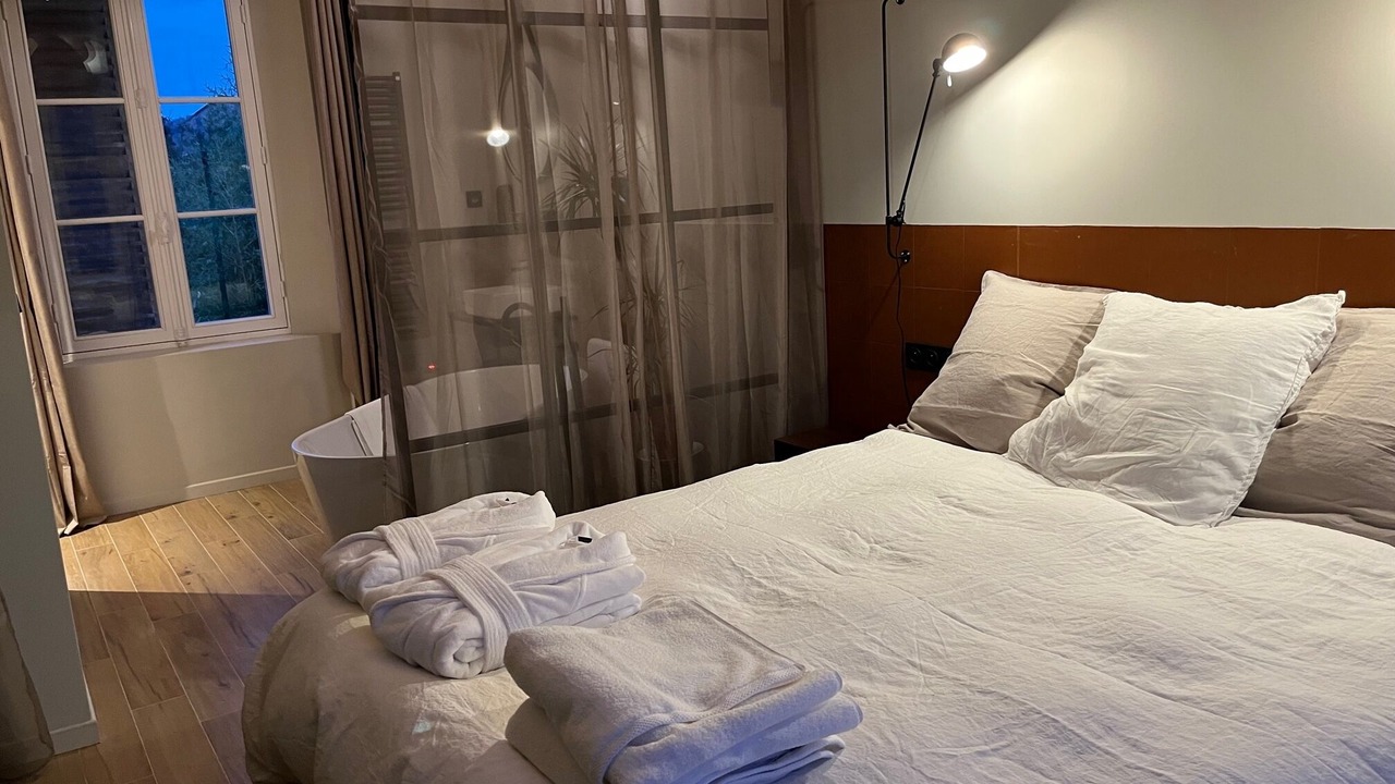 Photo of Bedroom in Villers-Cotterets