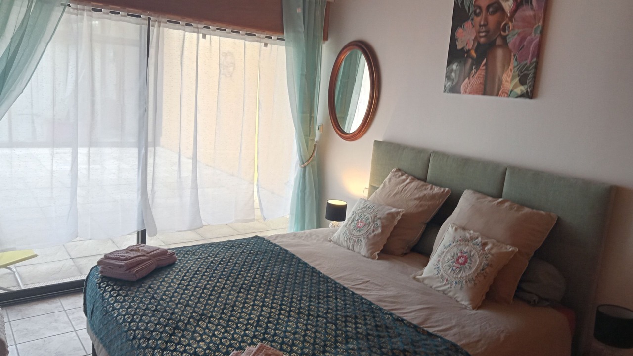 Photo of Bedroom in Saint-Aigulin