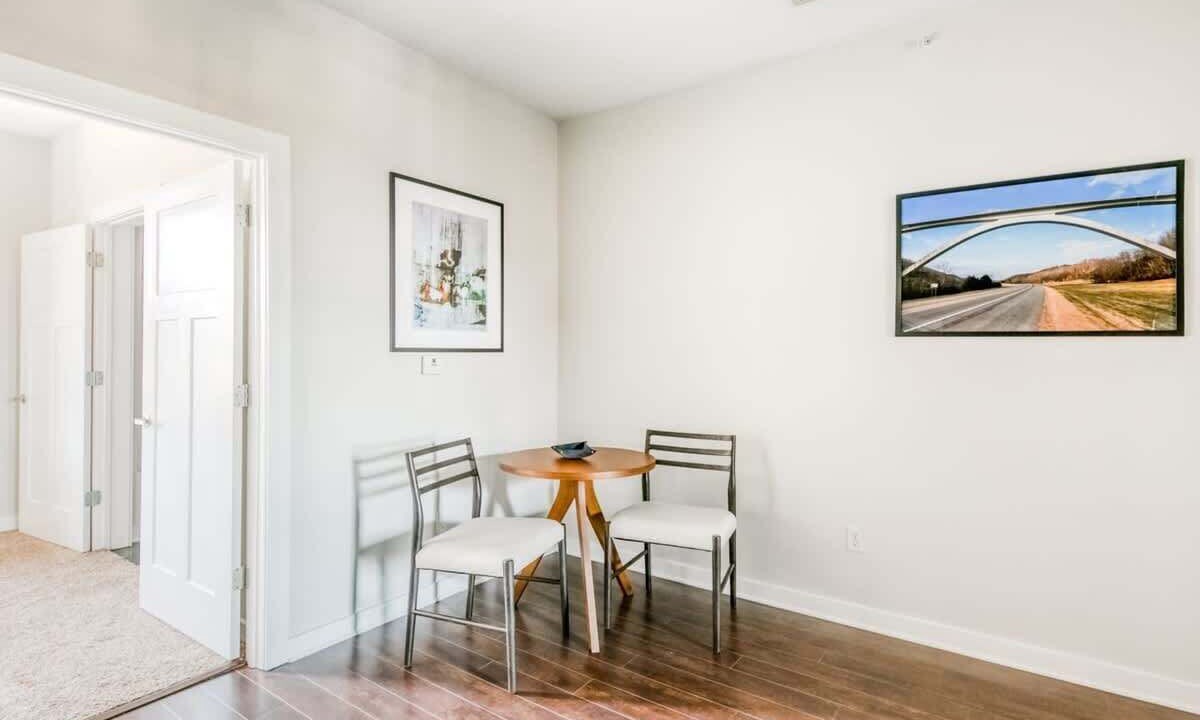 Photo of Others in Music Row