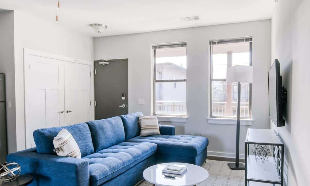 Photo of Livingroom in Music Row