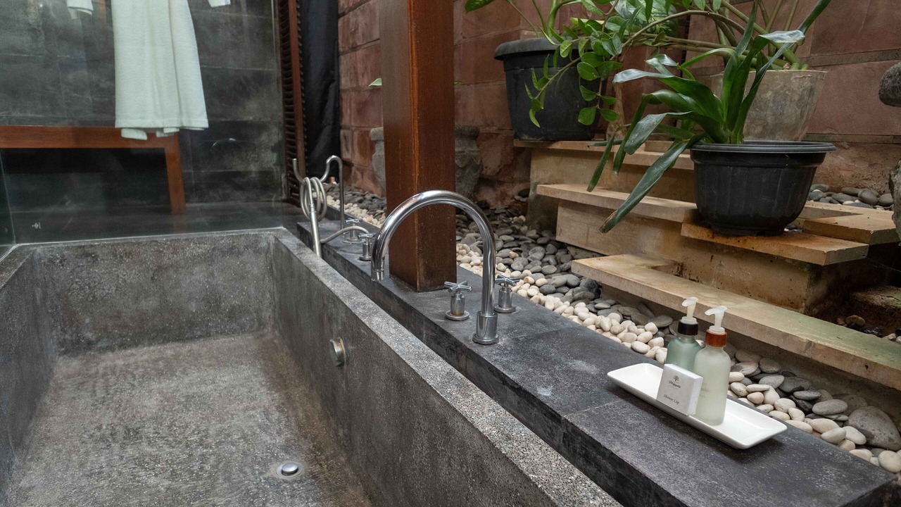 Photo of Bathroom in Ketewel