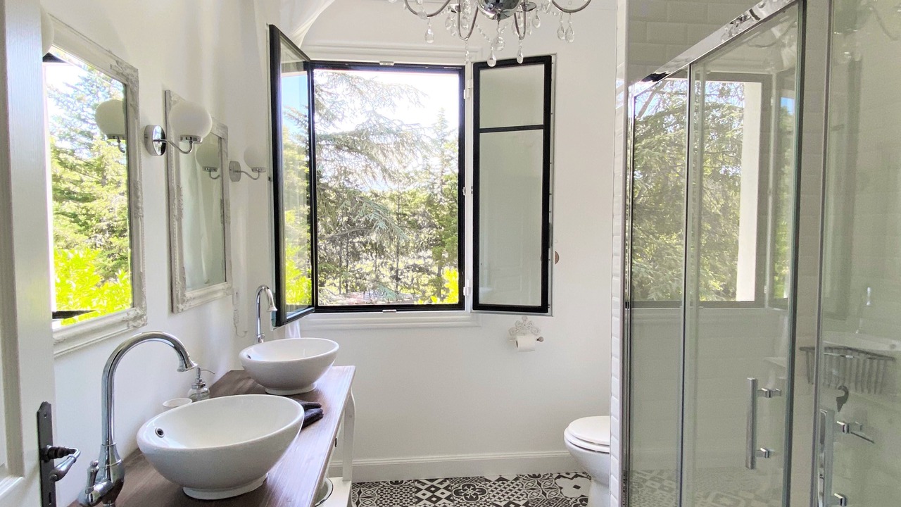 Photo of Bathroom in Saint-Andre