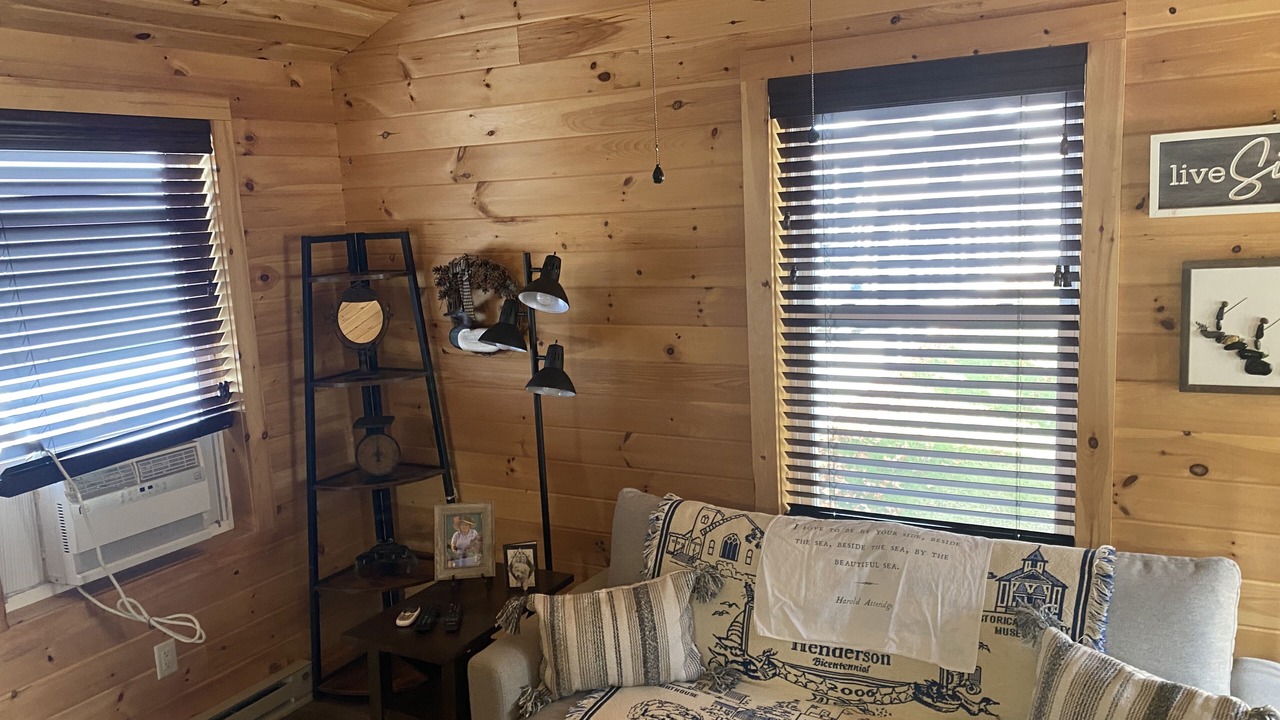 Photo of Livingroom in Henderson Harbor