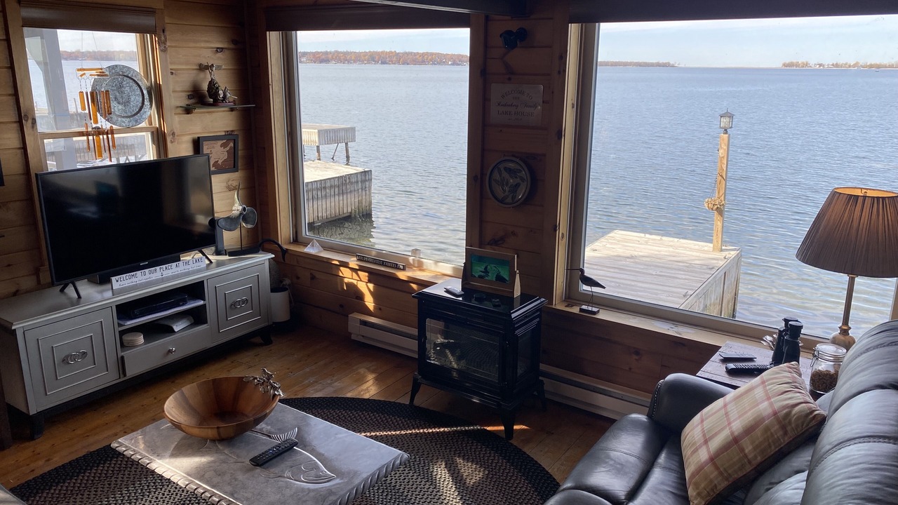Photo of Livingroom in Henderson Harbor