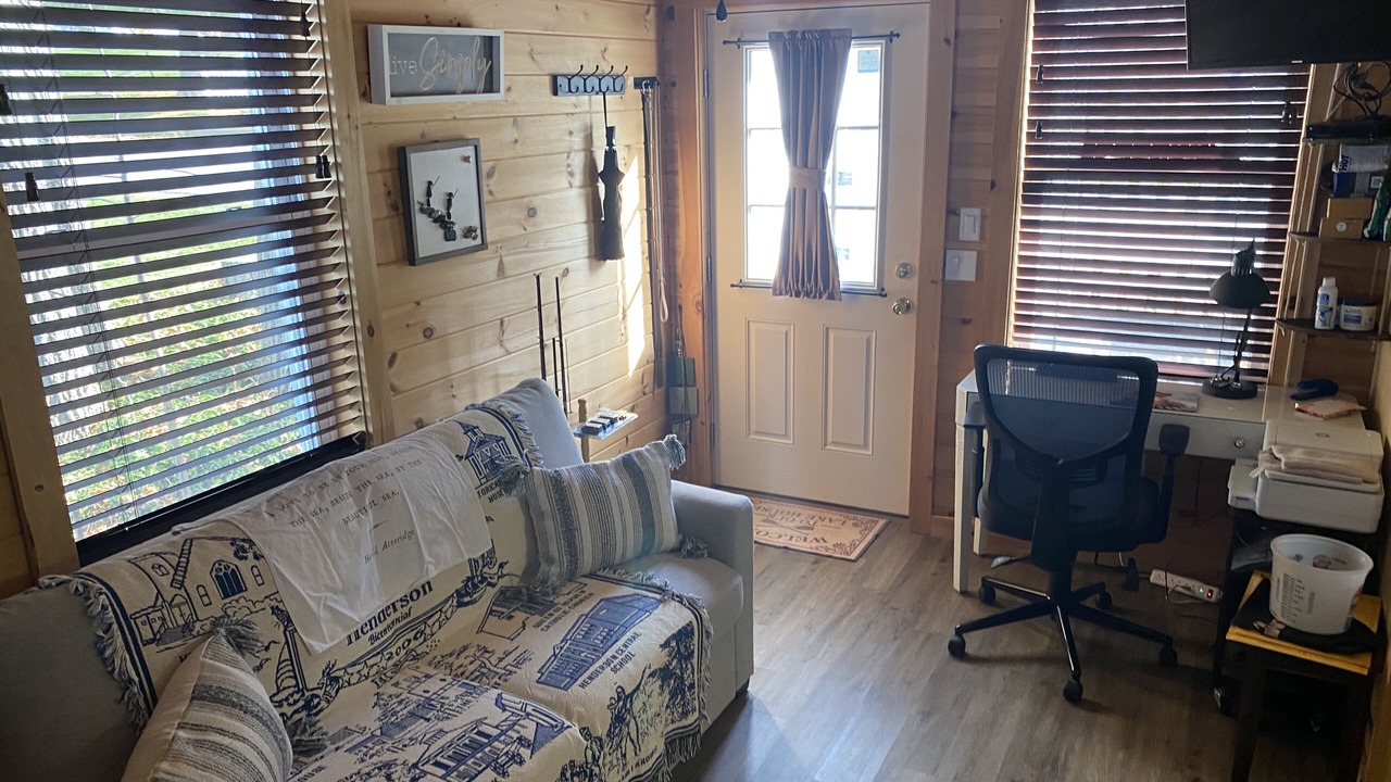 Photo of Livingroom in Henderson Harbor