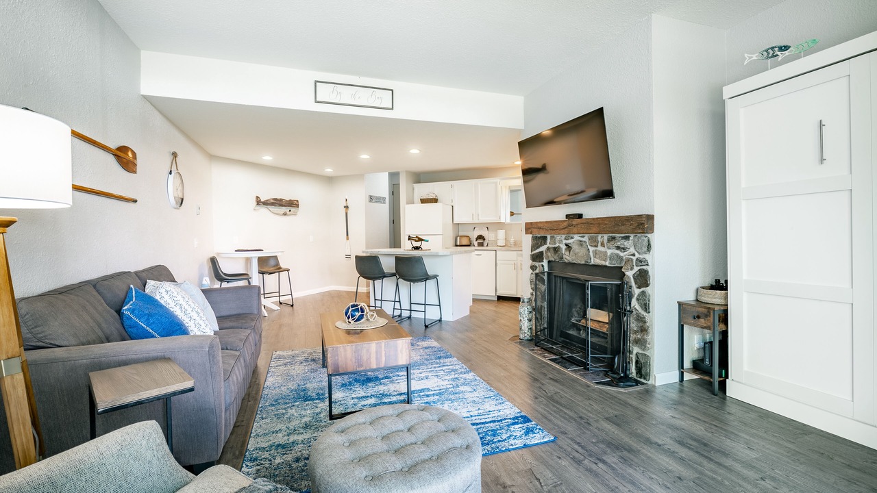 Photo of Livingroom in Birch Bay