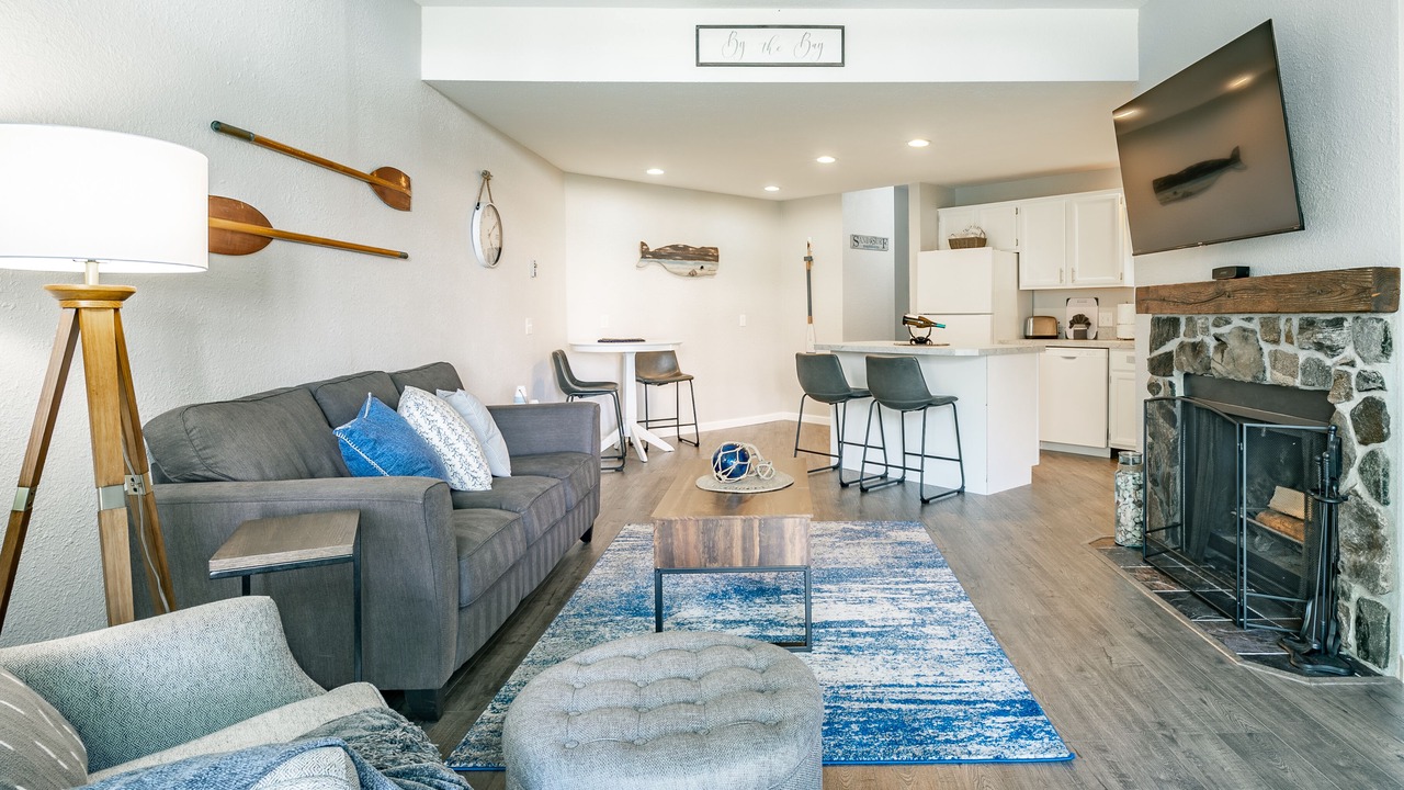 Photo of Livingroom in Birch Bay