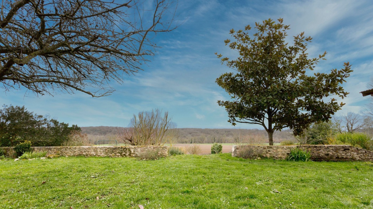 Photo of Outdoor in Lavilletertre