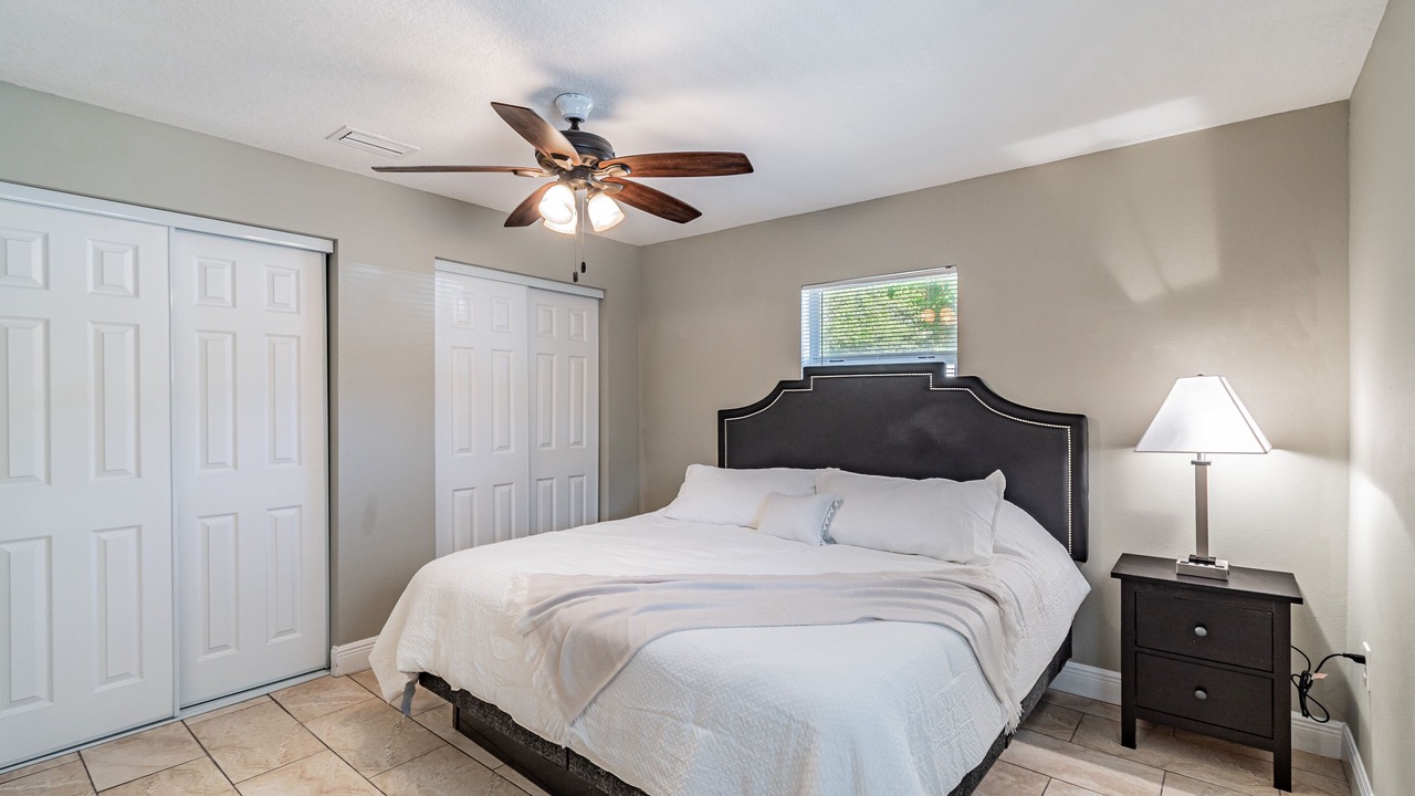 Photo of Bedroom in Bearss Plaza