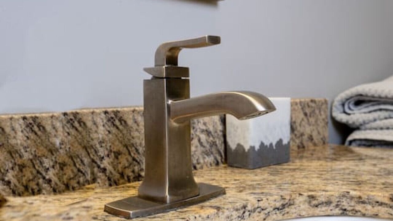 Photo of Bathroom in Centre