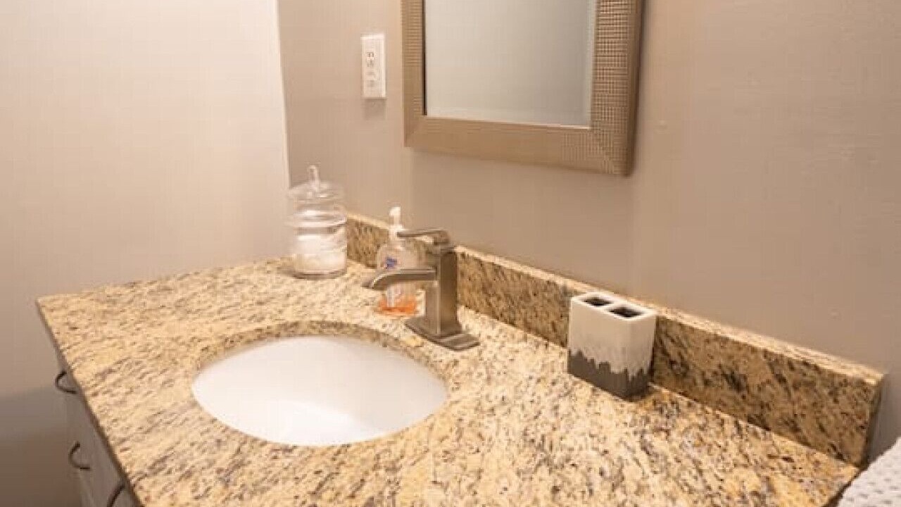 Photo of Bathroom in Centre