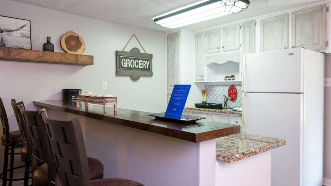 Photo of Kitchen in Centre