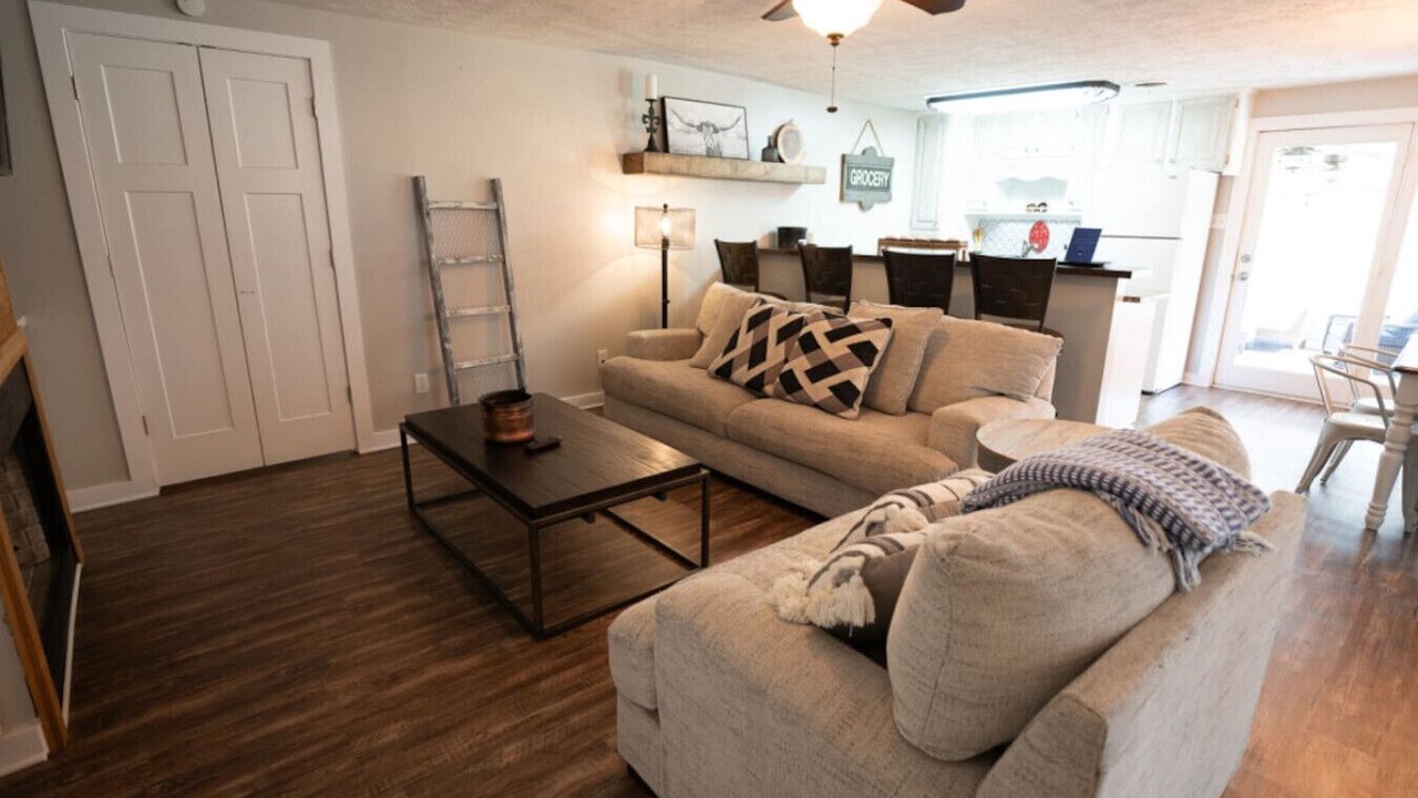 Photo of Livingroom in Centre
